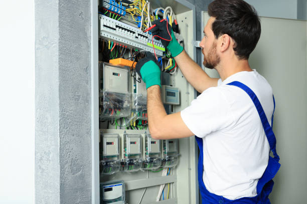 Best Electrical Contractors for Businesses  in Castle Point, MO